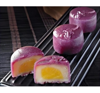 Purple potato skin and golden sand mooncake